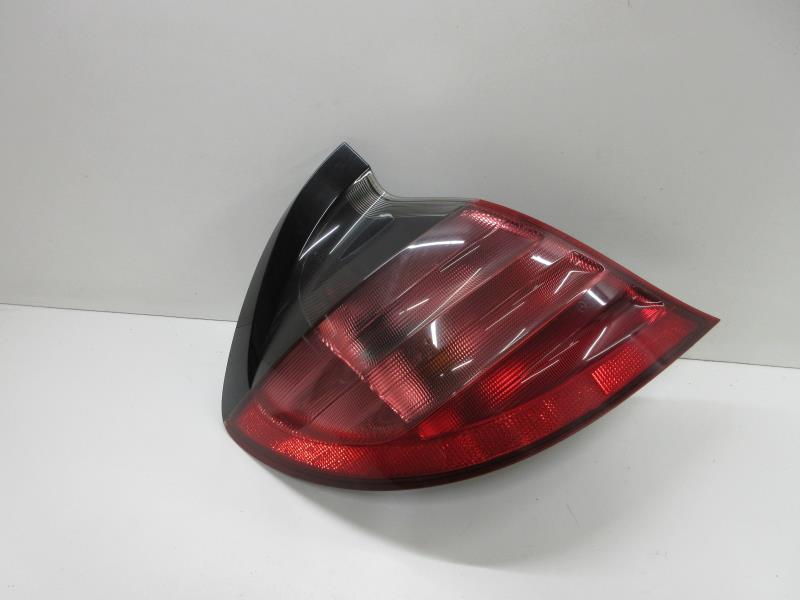 Fanale posteriore principale sinistro (luci) MERCEDES CLASSE C 203 COUPE SPORT PHASE 1 Diésel - 1
