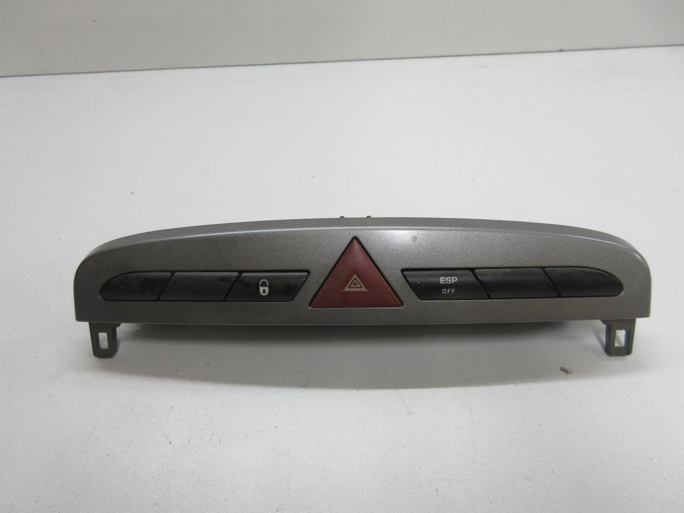 Interruttore luci emergenza PEUGEOT 308 1 PHASE 2 Diésel - 1