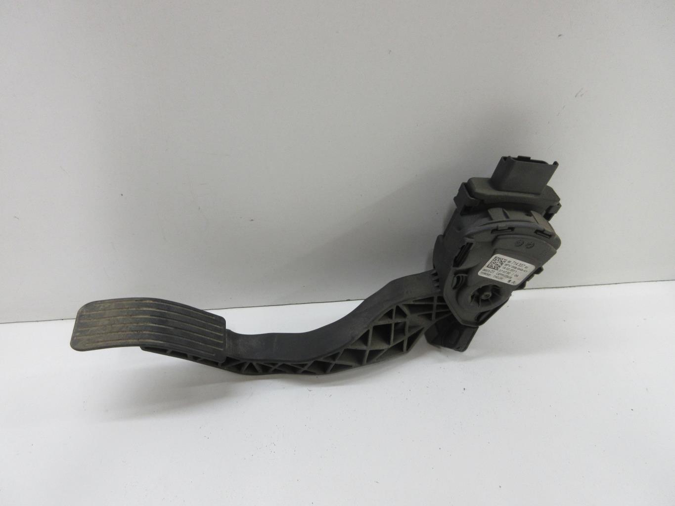 Pedale acceleratore PEUGEOT 308 1 PHASE 1 Diésel - 1
