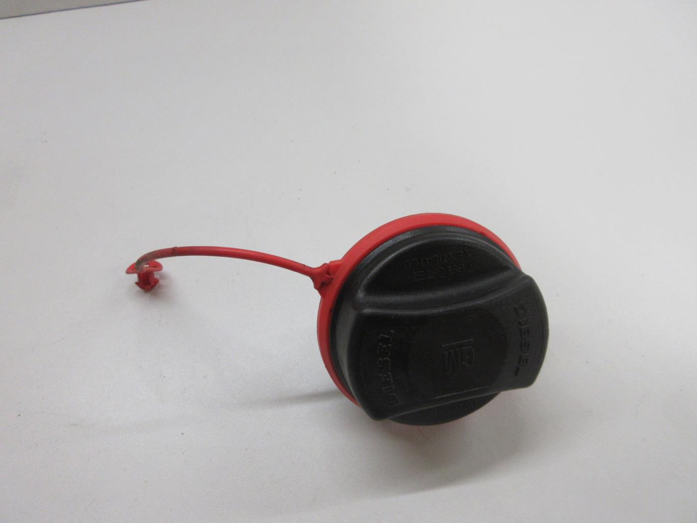 Bouchon de carburant OPEL CORSA E Diesel - 1