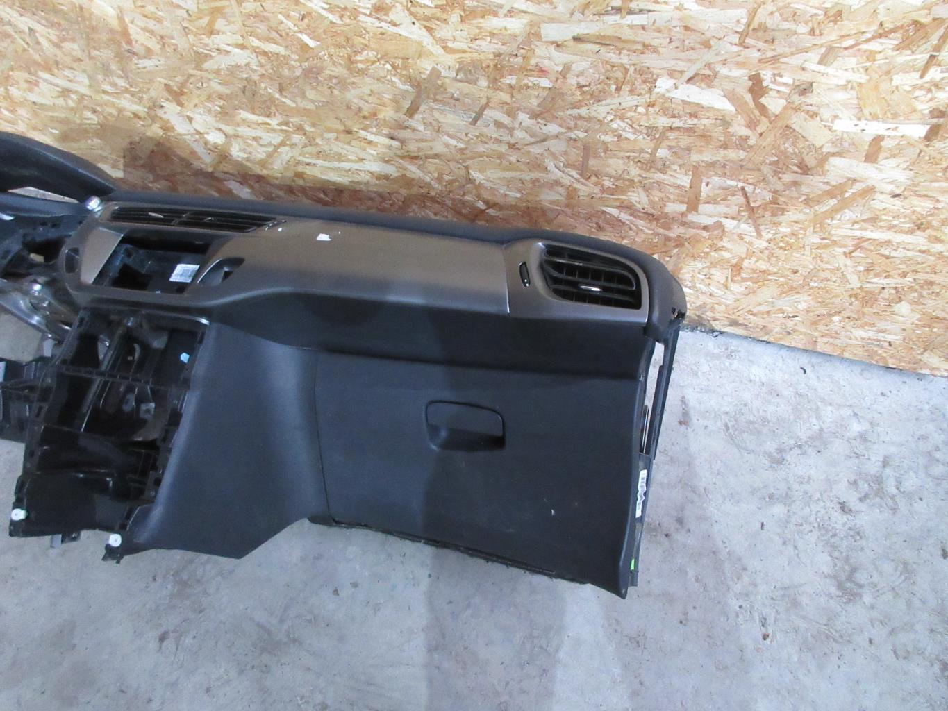 Tableau de bord CITROEN C3 2 PHASE 2 Diesel - 1