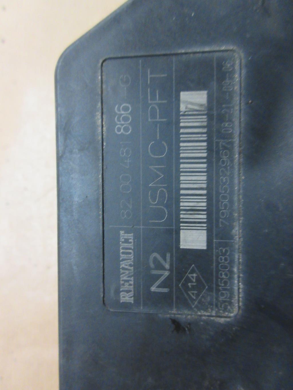 Boitier USM  RENAULT SCENIC 2 PHASE 1 Diesel - 1