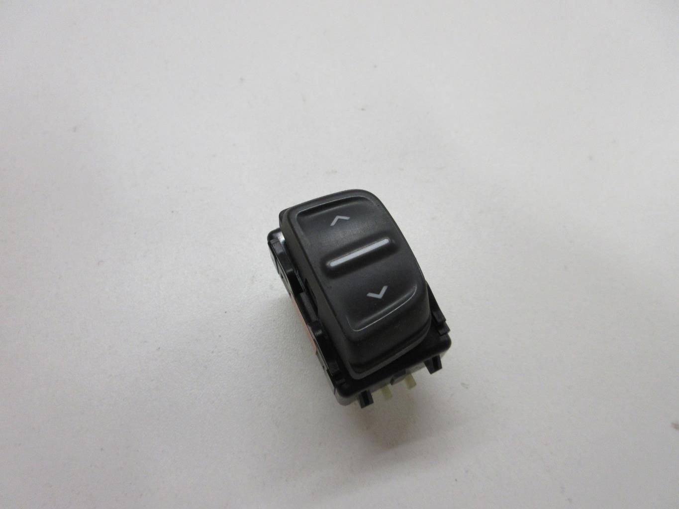 Interruttore lavacristalli anteriore destro DACIA SANDERO 2 PHASE 1 Gasolina - 1