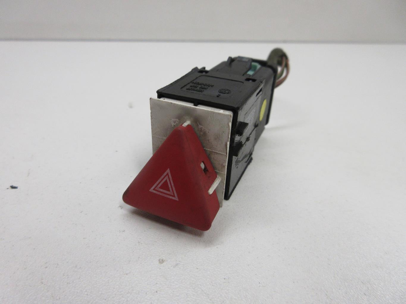 Bouton de warning VOLKSWAGEN PASSAT 5 Diesel - 1
