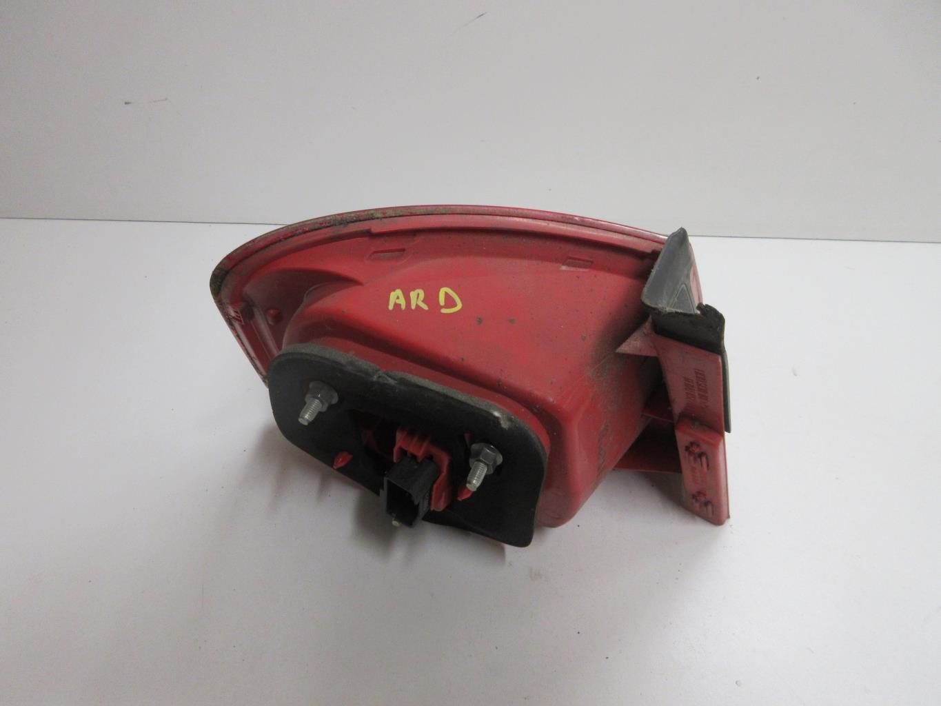 Fanale posteriore principale destro (luci) VOLKSWAGEN PASSAT 5 Diésel - 1