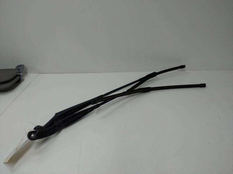 Bras essuie glace avant AUDI A3 3 PHASE 1 Diesel - 1