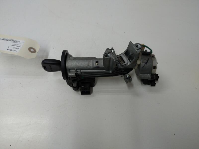 Neiman NISSAN PIXO Essence - 1