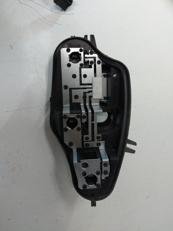 Base portalampade fanale posteriore sinistro CITROEN C3 2 PHASE 2 Diésel - 1