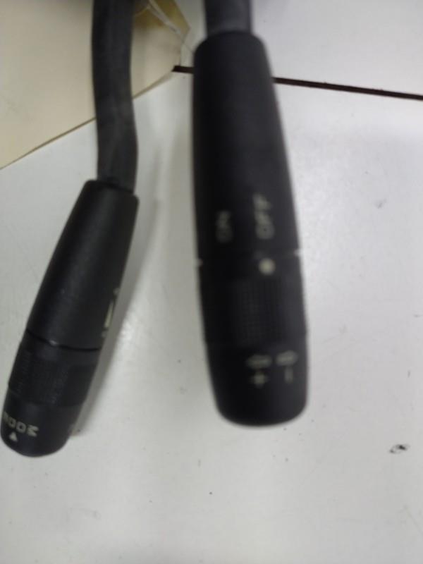 Commande autoradio PEUGEOT 607 PHASE 1 Diesel - 1