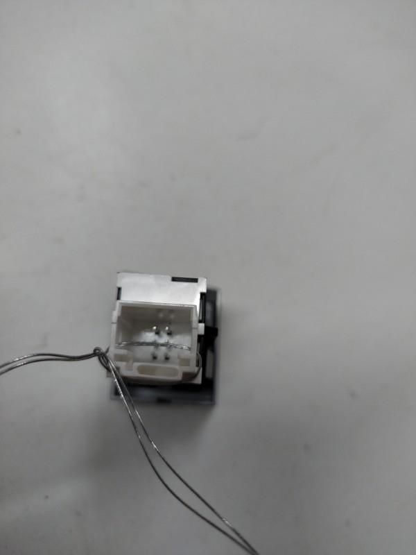 Bouton de warning PEUGEOT 508 1 PHASE 1 Diesel - 1