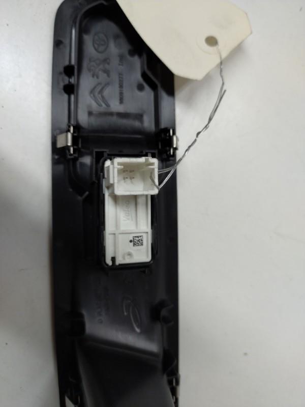 Interruttore lavacristalli anteriore destro PEUGEOT EXPERT 3 PHASE 1 Diésel - 1
