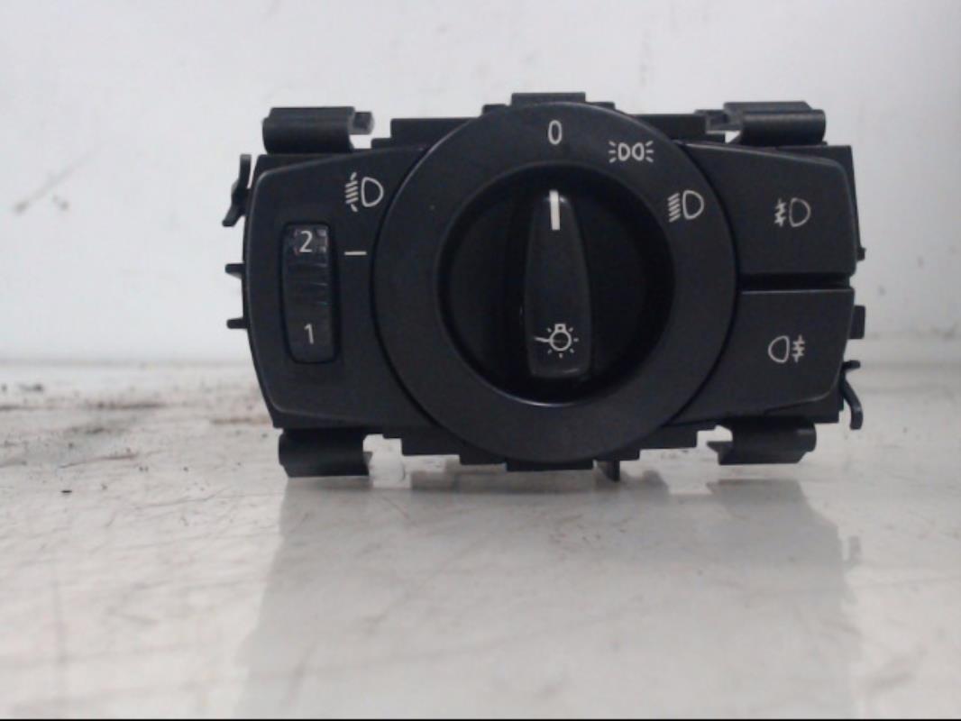 Commande de phare BMW SERIE 1 E87 PHASE 1 Essence - 1