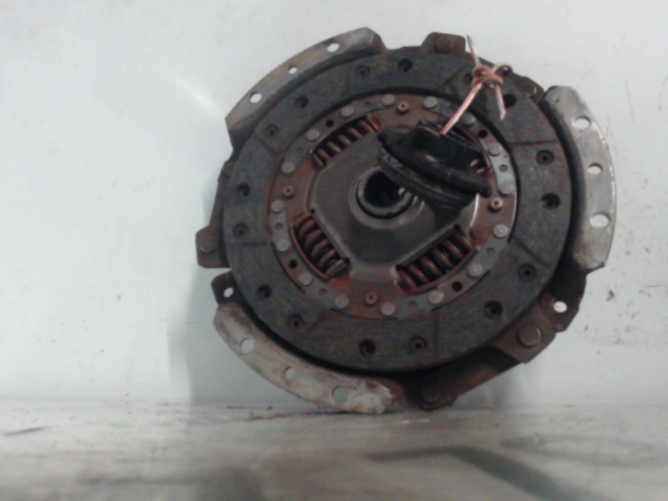 Embrayage RENAULT CLIO 2 PHASE 1 Essence - 1