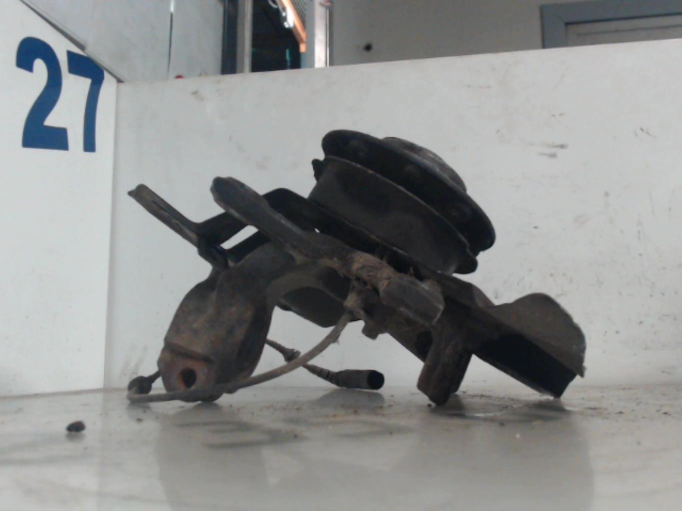 Moyeu avant droit BMW SERIE 3 E46  - 1