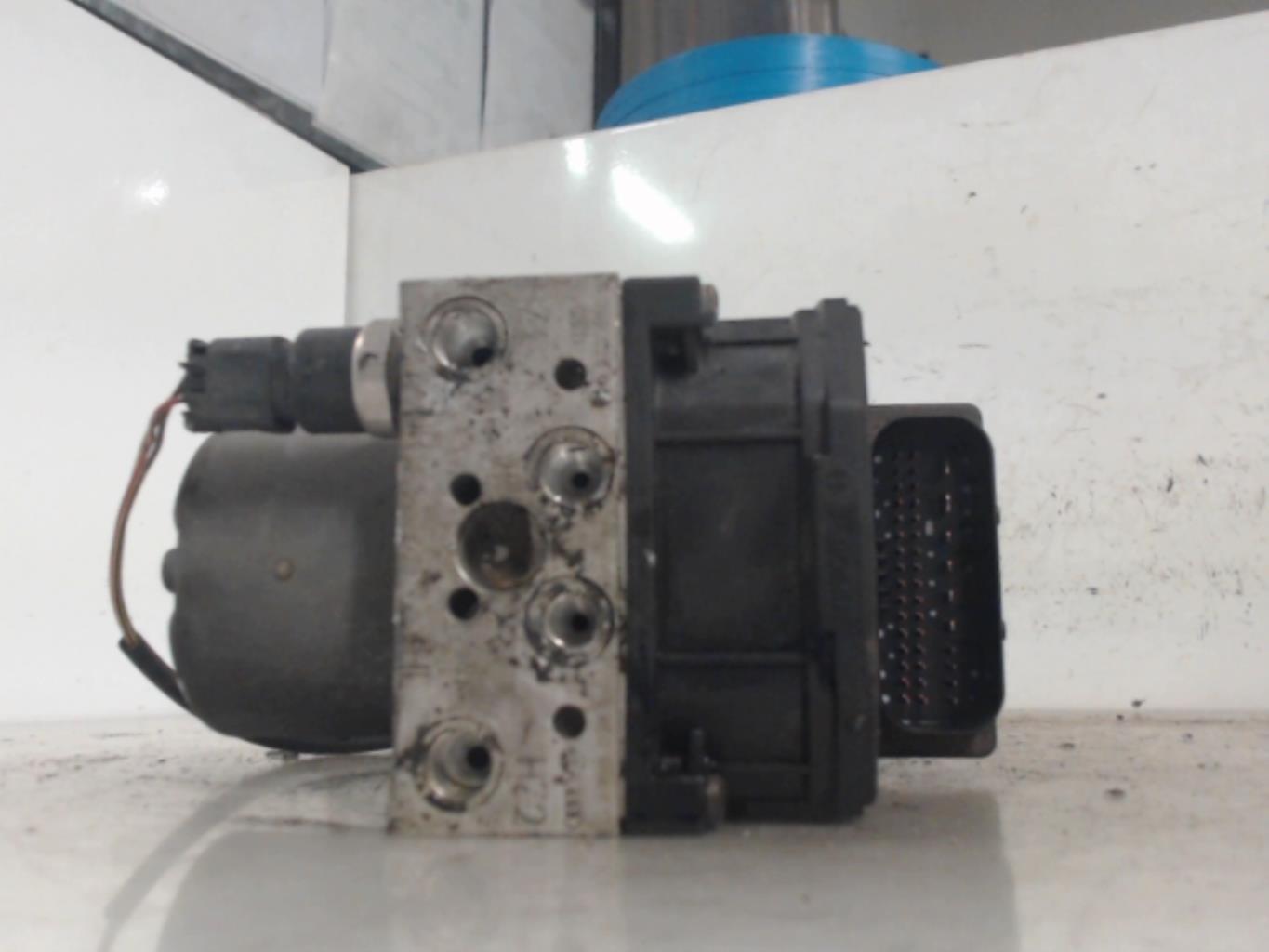 Bloc ABS (freins anti-blocage) AUDI A4 2 Diesel - 1