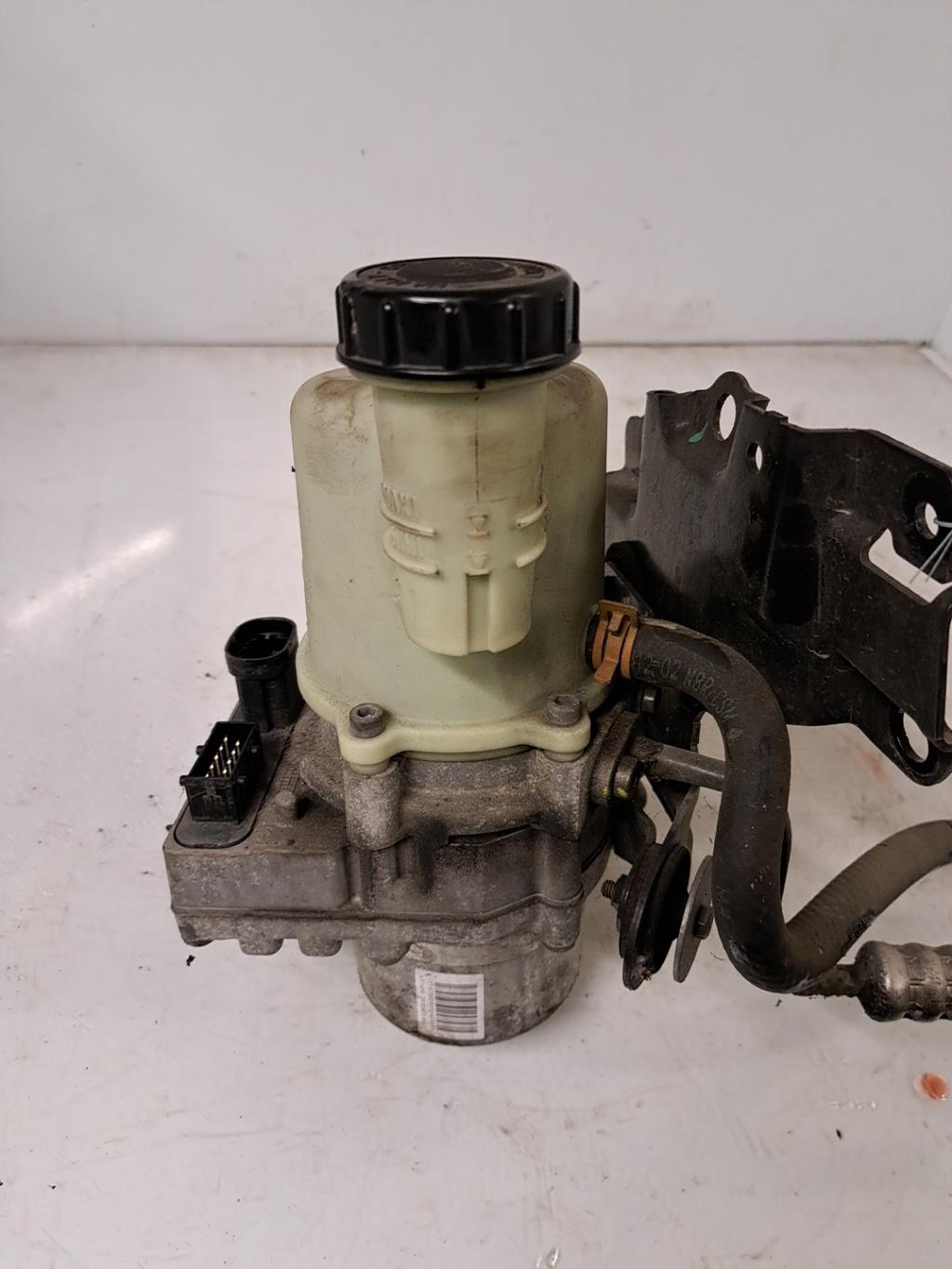 Pompe de direction DACIA SANDERO 1 Diesel - 1