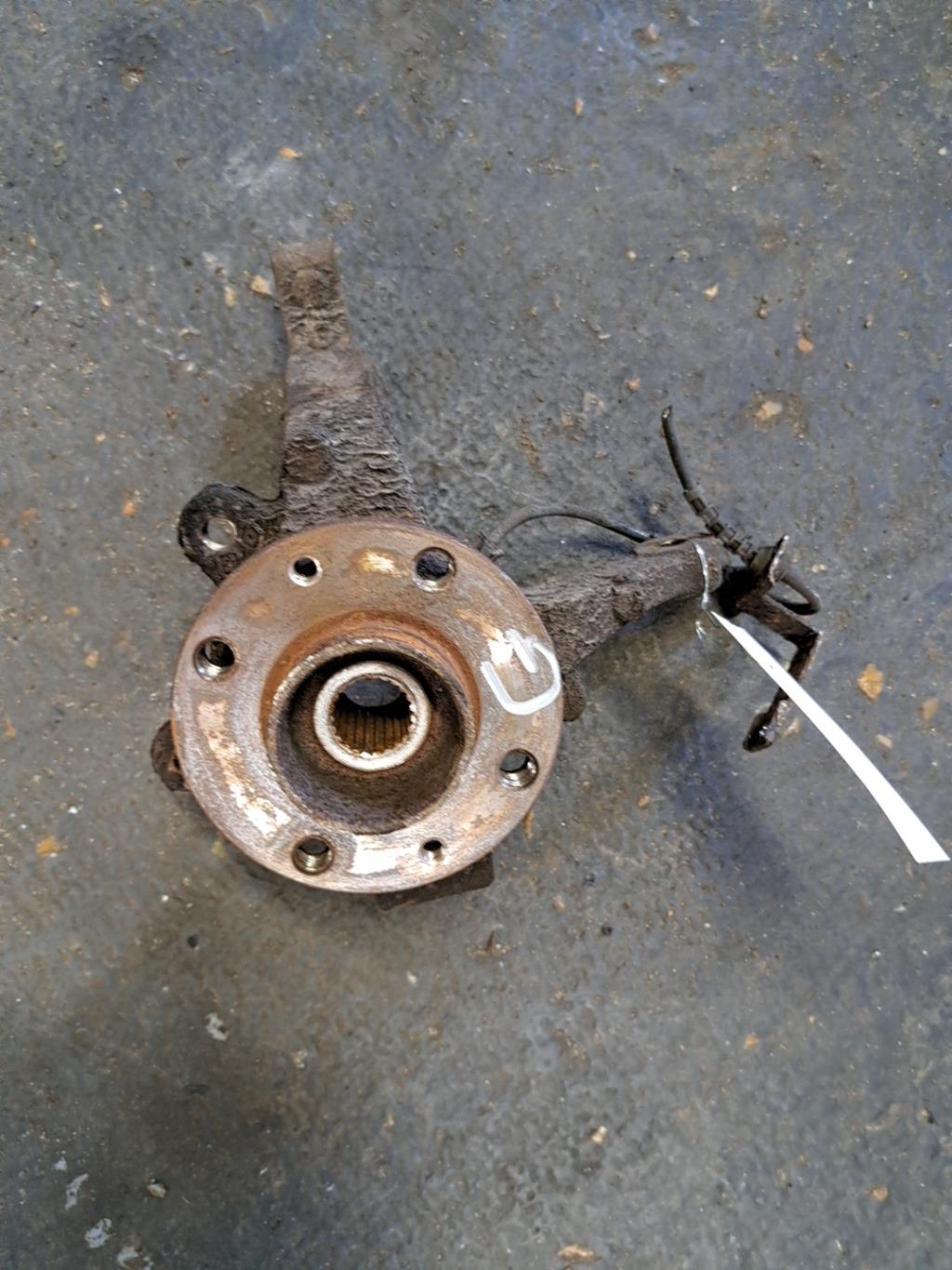 Moyeu avant gauche DACIA LOGAN MCV 1 PHASE 1 BREAK Diesel - 1