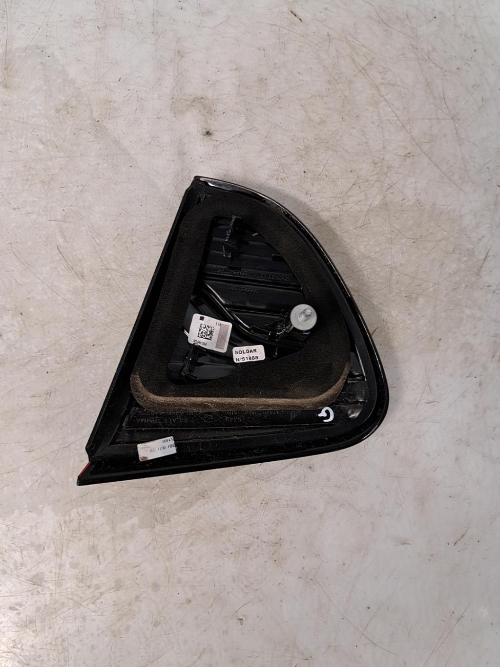 Feu arriere secondaire gauche (feux) RENAULT CAPTUR 1 PHASE 2 Diesel - 1