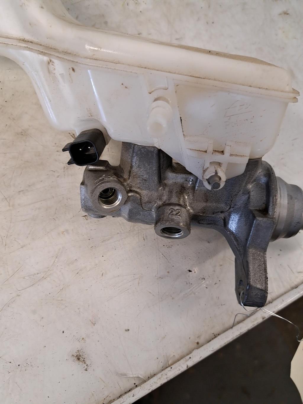 Maitre cylindre (freinage) FORD ECOSPORT PHASE 3 Essence - 1