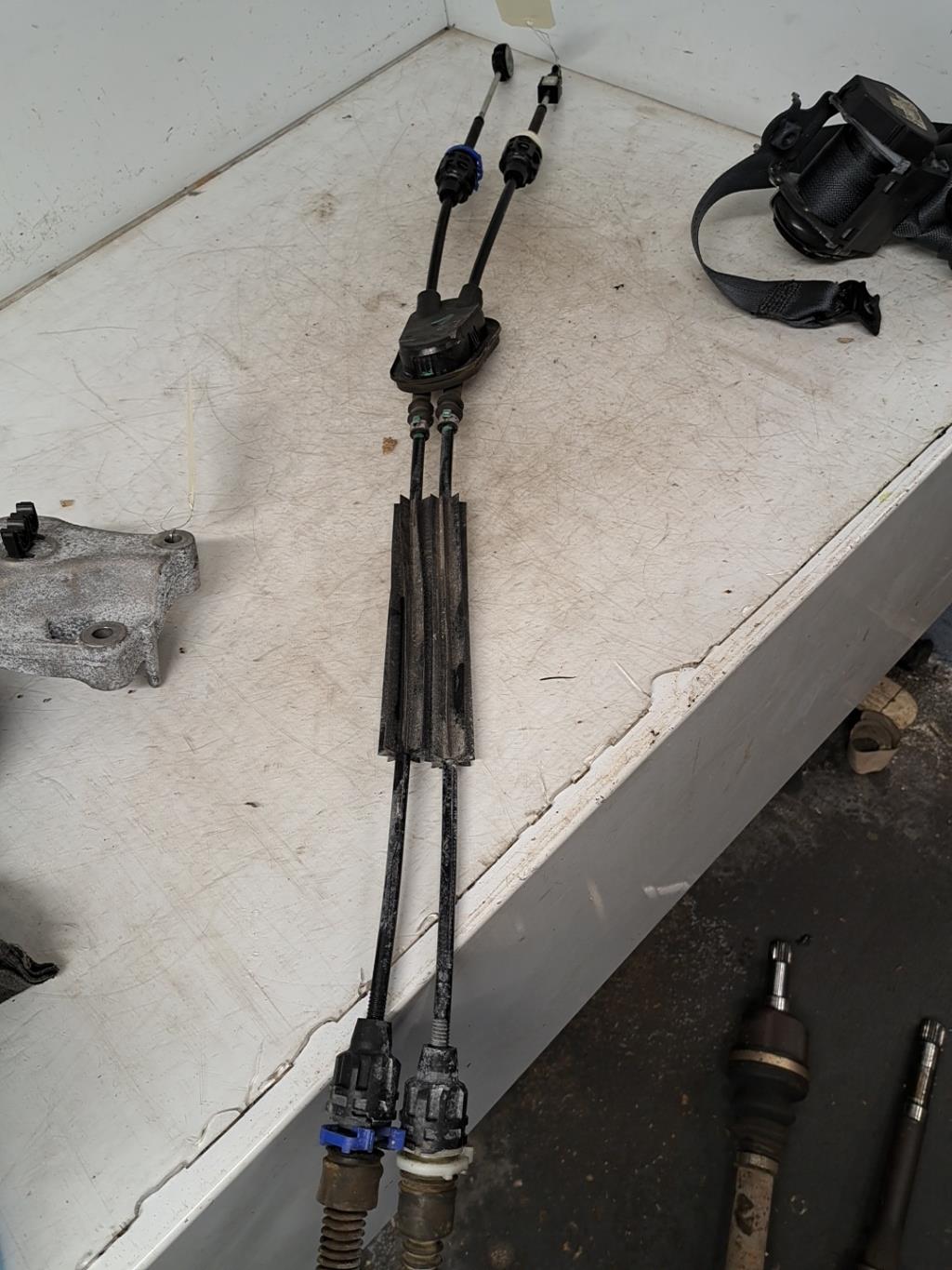 Cable levier de vitesses RENAULT CLIO 5 PHASE 1 Essence/Hybride - 1
