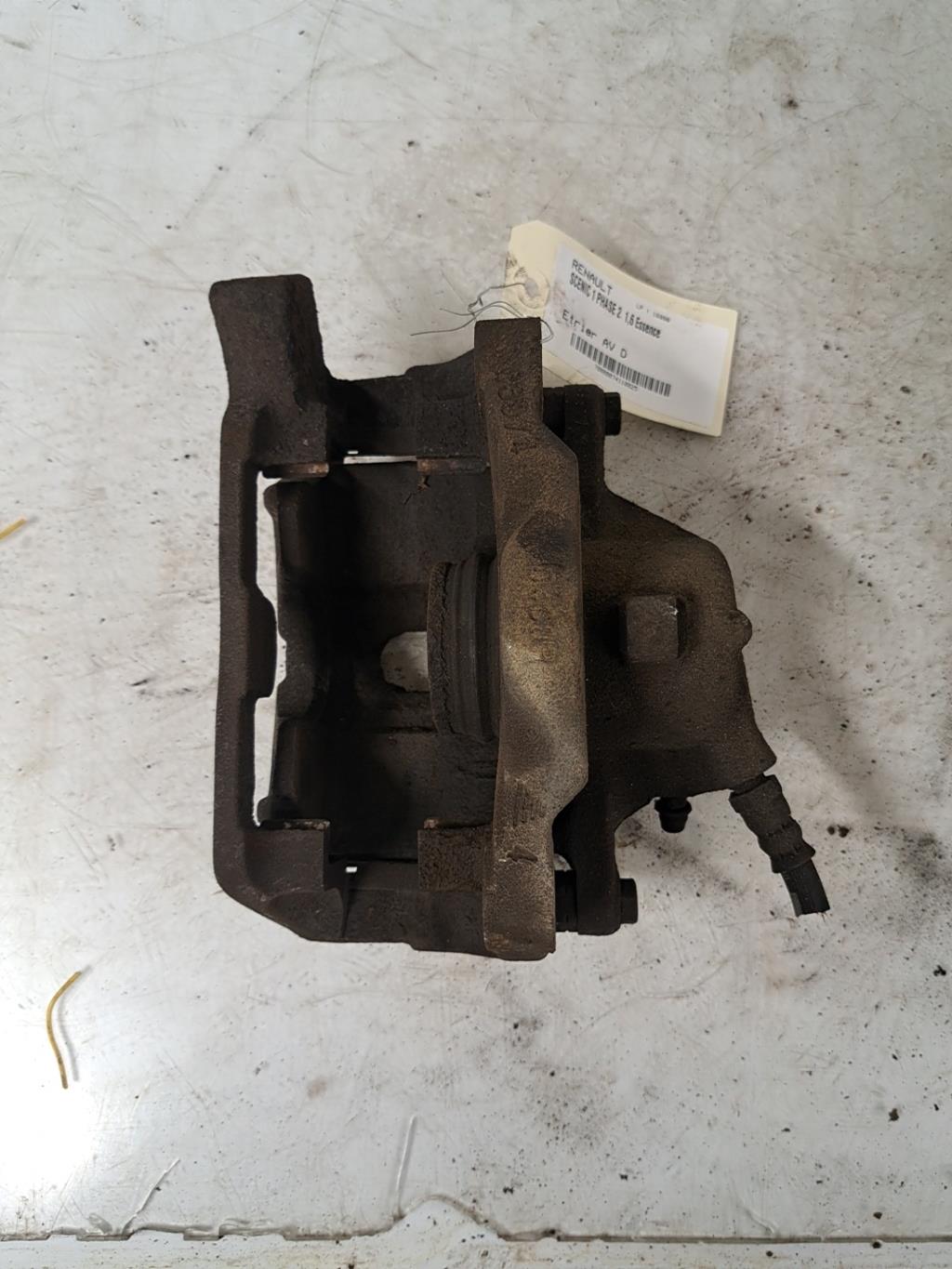 Etrier avant droit (freinage) RENAULT SCENIC 1 PHASE 2 Essence - 1