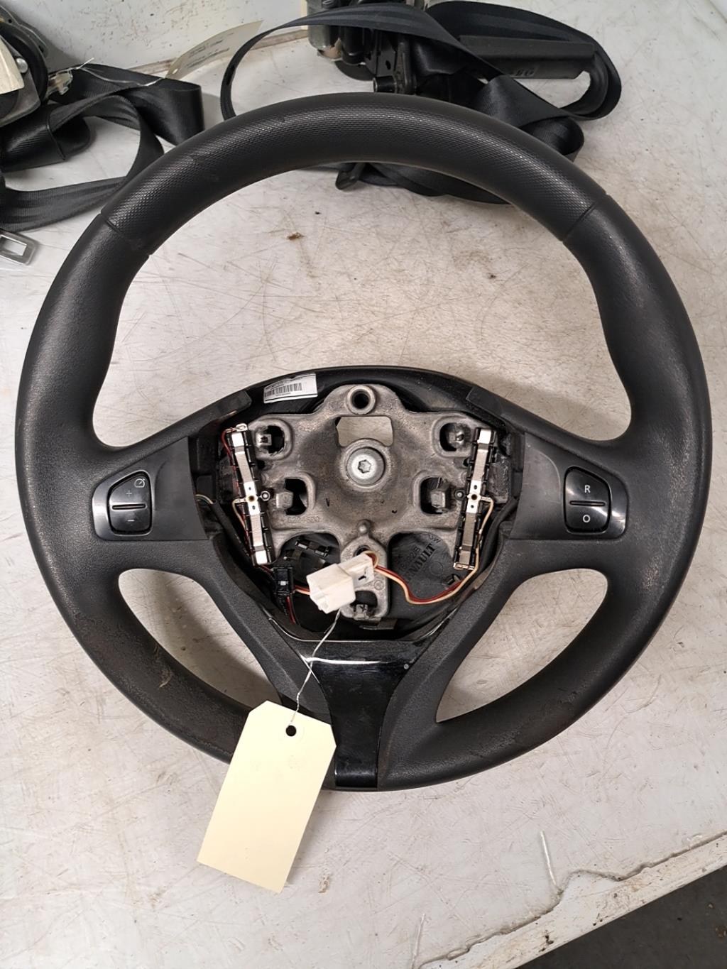 Volant RENAULT CLIO 4 PHASE 1 Diesel - 1