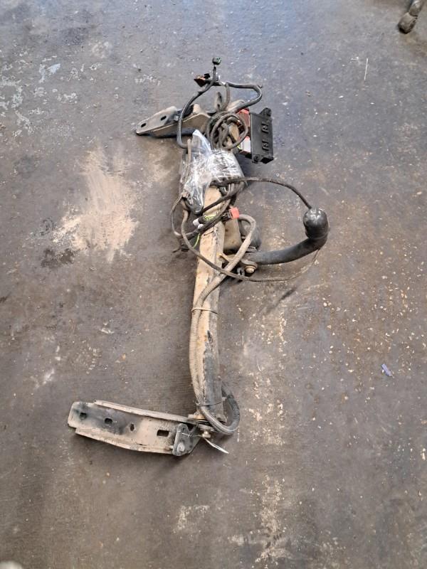 Attelage (boule de remorquage) CITROEN C4 2 PHASE 1 Diesel - 1