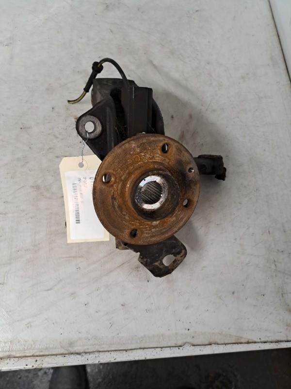 Moyeu avant gauche CITROEN C1 2 Essence - 1