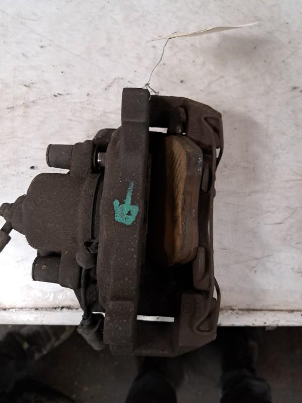 Etrier avant gauche (freinage) AUDI A3 2 SPORTBACK PHASE 1 Diesel - 1