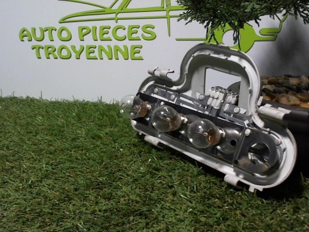 Base portalampade fanale posteriore destro OPEL ASTRA G Diésel - 1