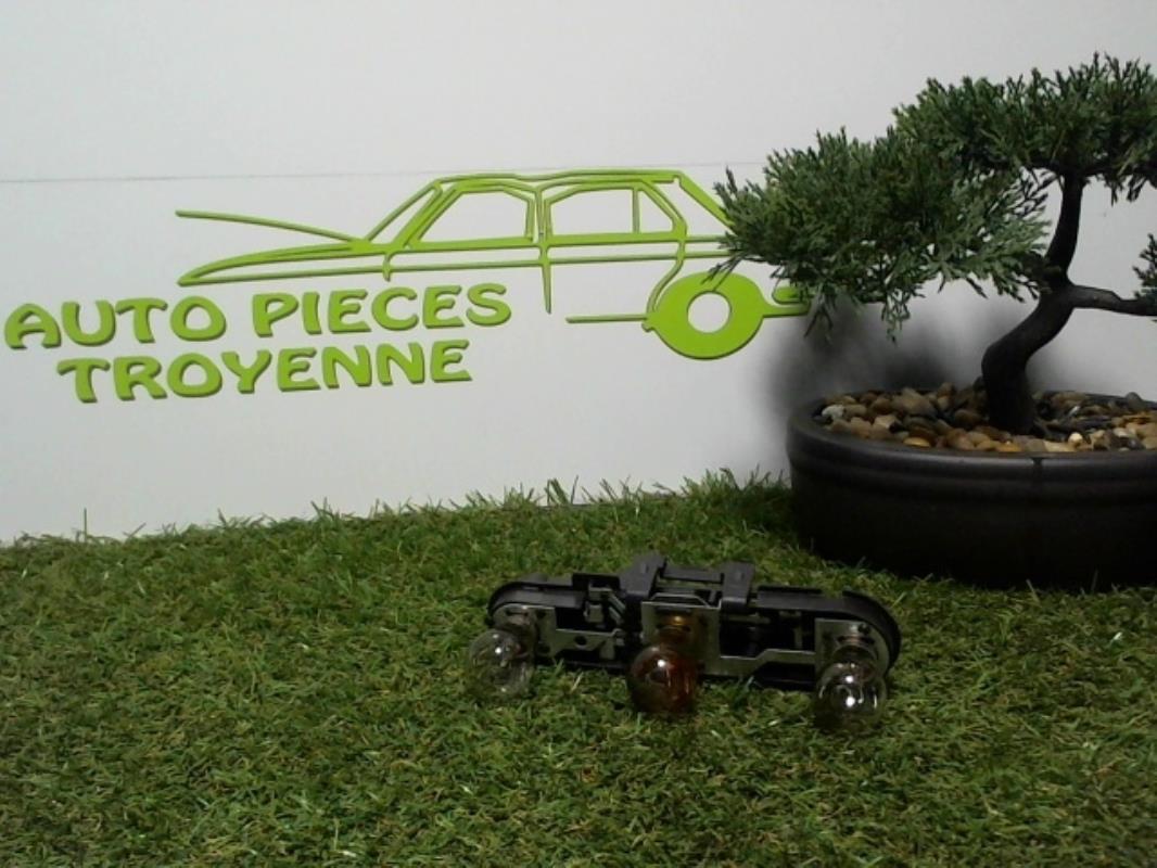 Base portalampade fanale posteriore sinistro CITROEN EVASION PHASE 2 Diésel - 1