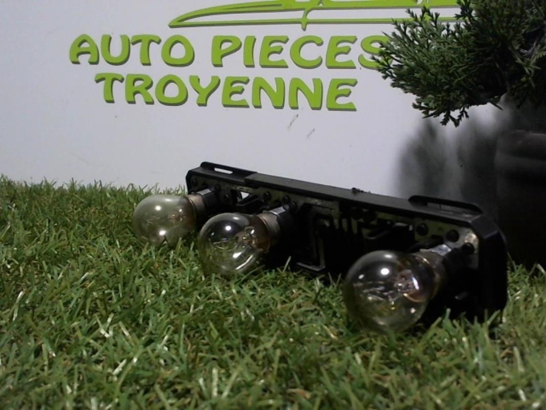 Base portalampade fanale posteriore sinistro PEUGEOT 306 BREAK Diésel - 1