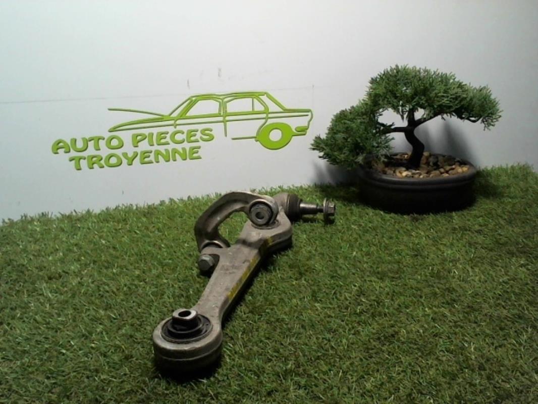 Braccio sospensione inferiore anteriore destro AUDI A4 2 PHASE 1 Diésel - 1