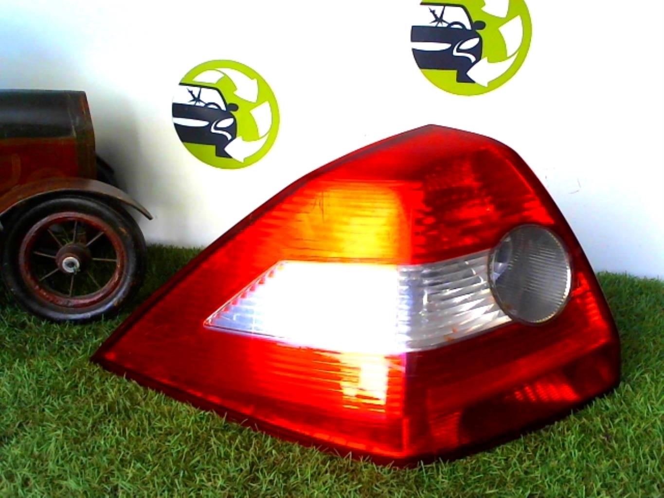 Fanale posteriore principale sinistro (luci) RENAULT MEGANE 2 PHASE 1 Diésel - 1