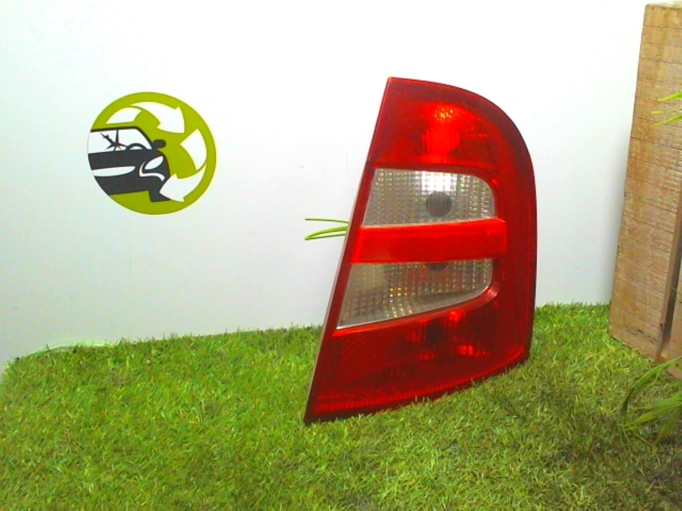 Fanale posteriore principale destro (luci) SKODA FABIA 1 PHASE 1 Diésel - 1