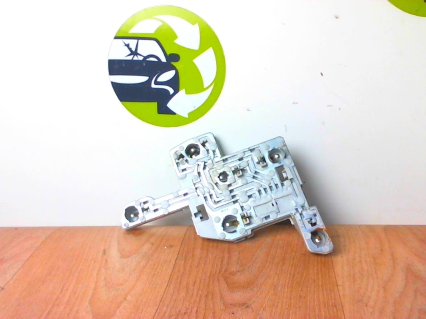 Base portalampade fanale posteriore destro FORD MONDEO 2 Diésel - 1