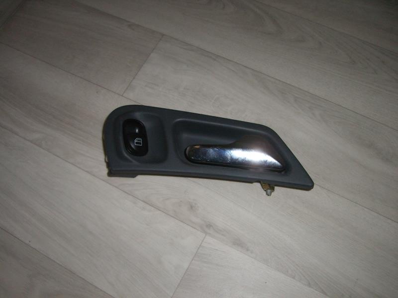 Maniglia interna posteriore destra MERCEDES CLASSE C 203 PHASE 1 Diésel - 1
