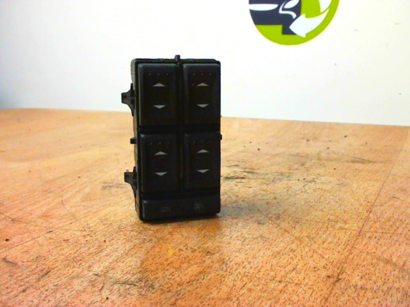 Bouton/Interrupteur FORD MONDEO 2 Diesel - 1