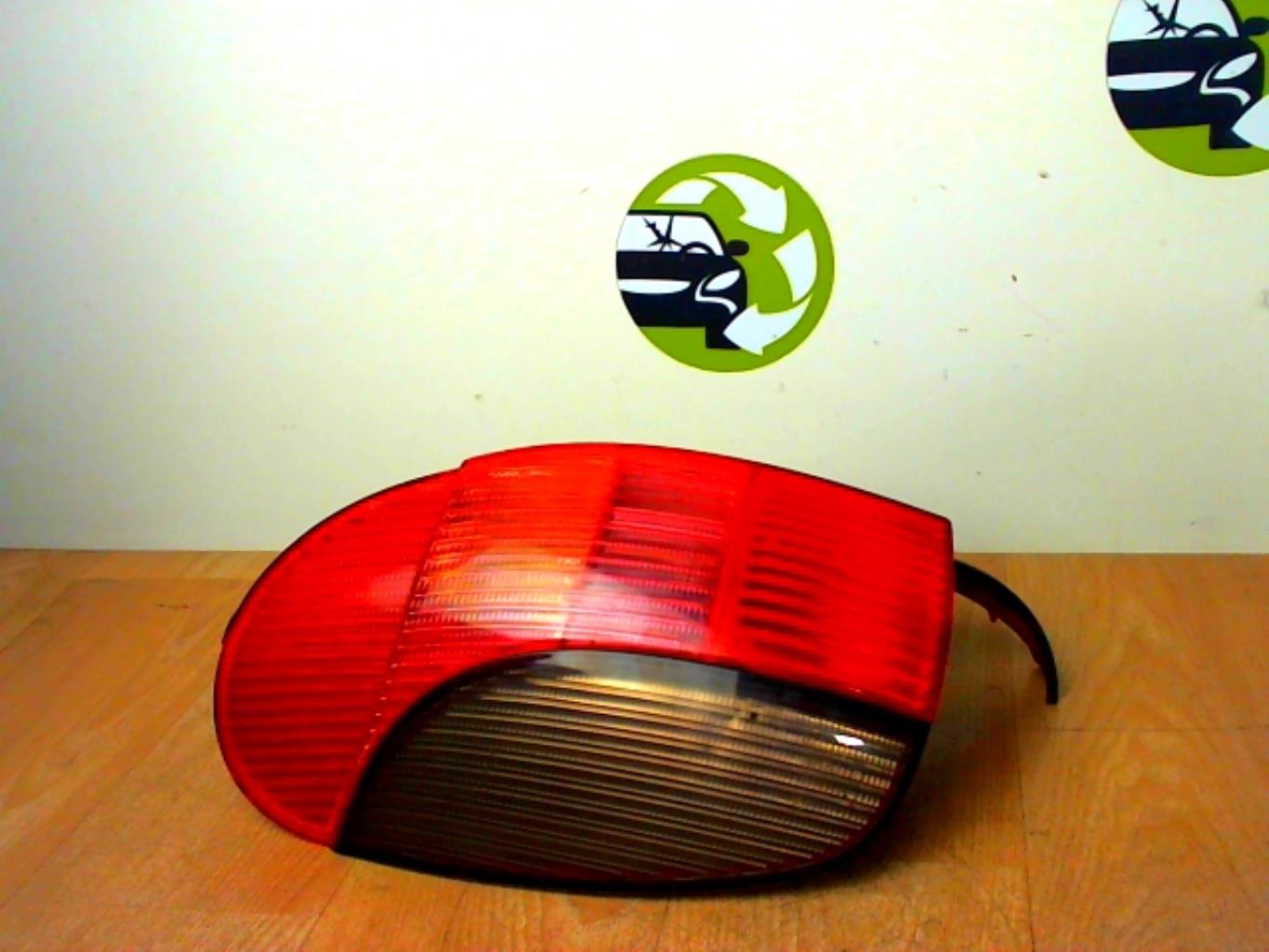 Fanale posteriore principale sinistro (luci) PEUGEOT 306 BREAK Diésel - 1