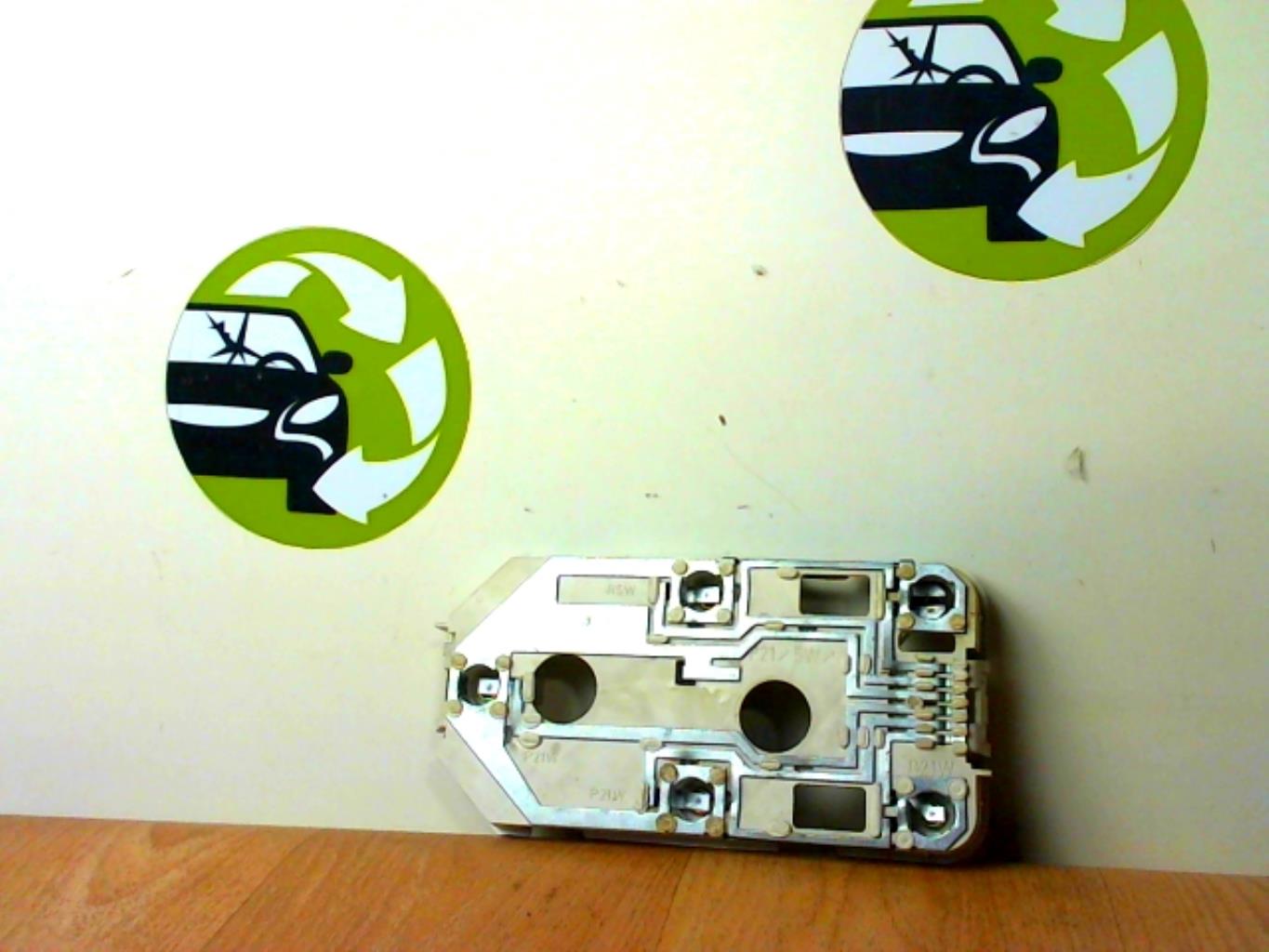 Base portalampade fanale posteriore destro PEUGEOT 309 PHASE 2 Diésel - 1