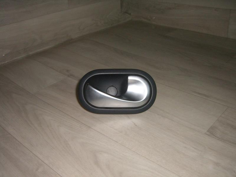Maniglia interna posteriore destra RENAULT MEGANE 2 PHASE 2 Diésel - 1