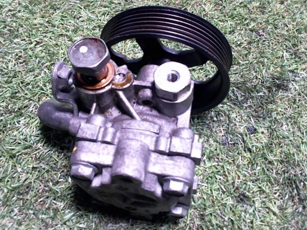 Pompe de direction MITSUBISHI GRANDIS Diesel - 1