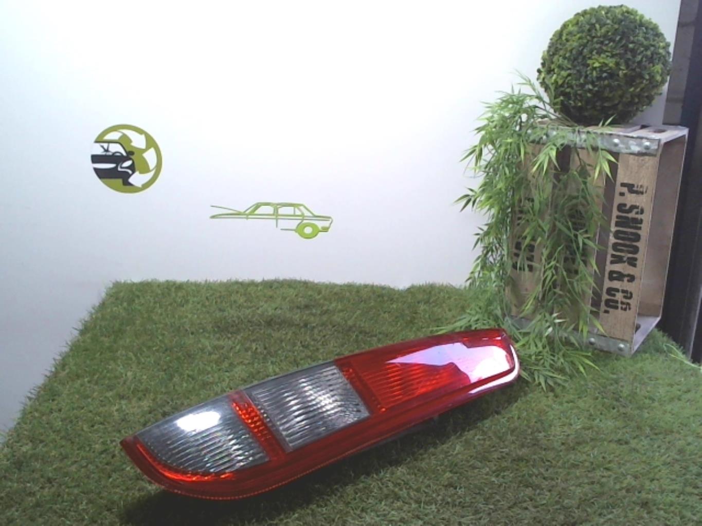 Fanale posteriore principale destro (luci) FORD FOCUS 2 PHASE 1  - 1