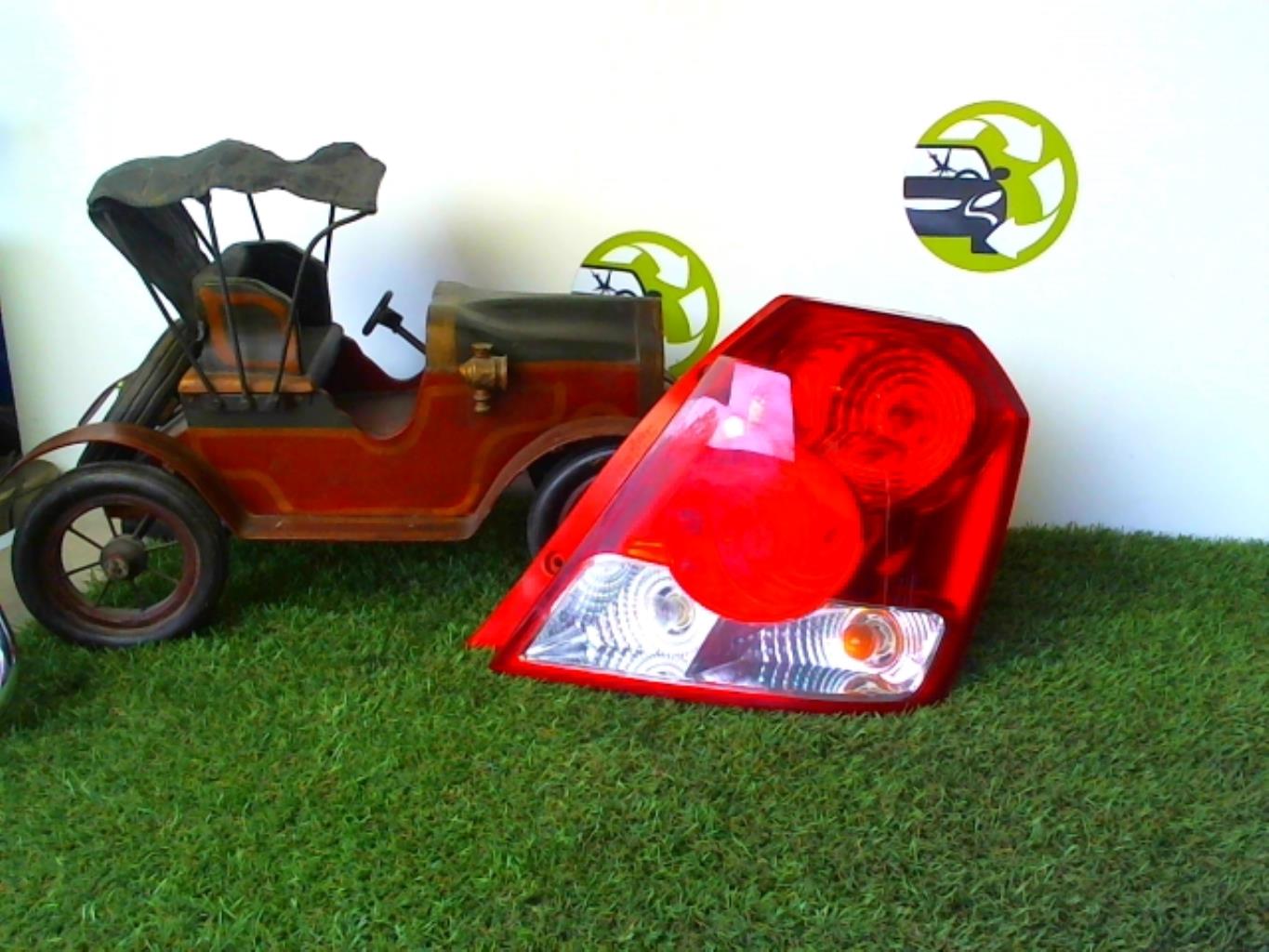 Fanale posteriore principale destro (luci) DAEWOO KALOS Gasolina - 1