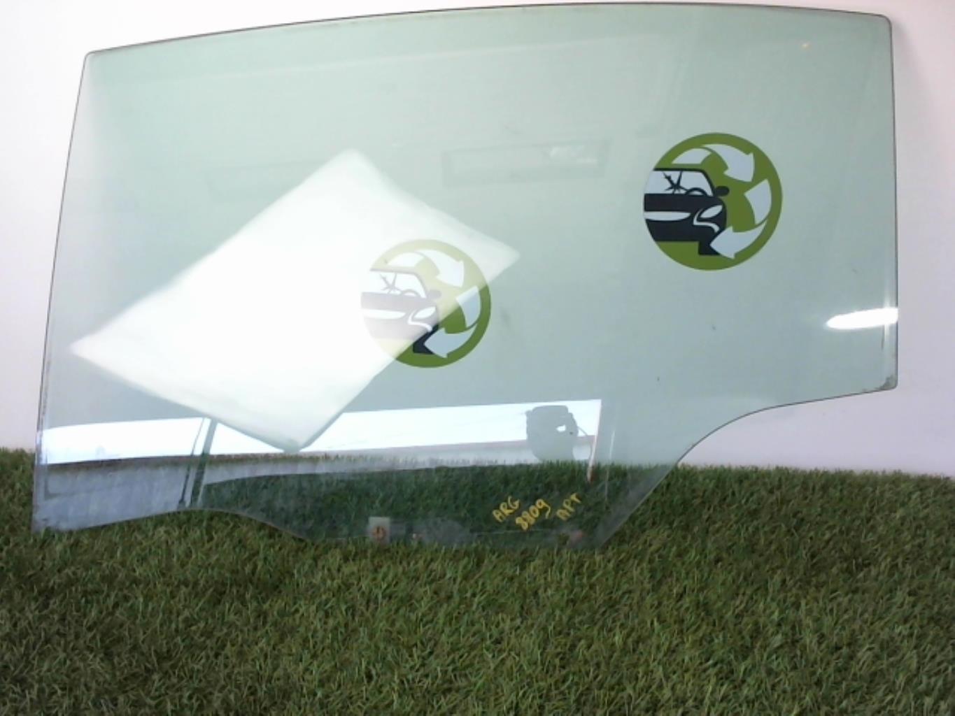Vetro posteriore sinistro CITROEN C4 1 PHASE 1 Diésel - 1