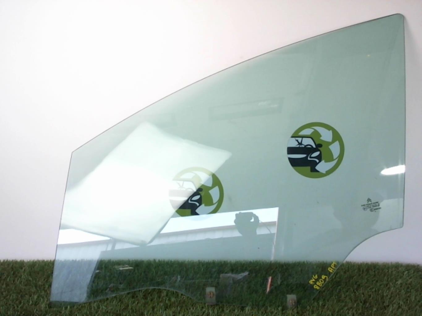 Vetro anteriore sinistro CITROEN C4 1 PHASE 1 Diésel - 1