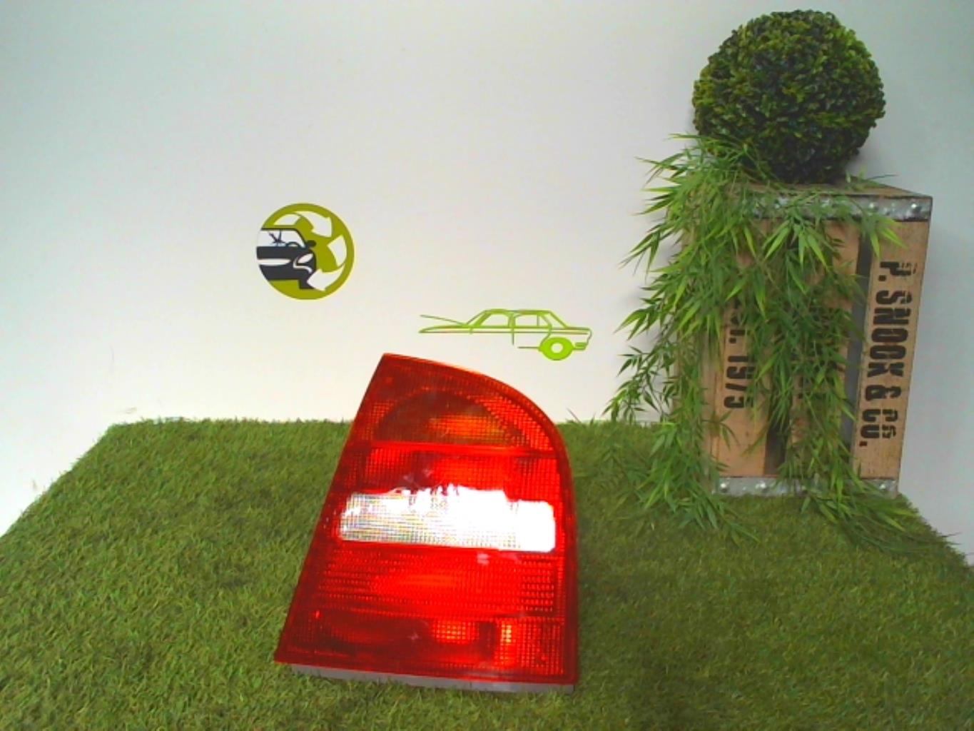 Fanale posteriore principale destro (luci) SKODA OCTAVIA 1 PHASE 1 Diésel - 1