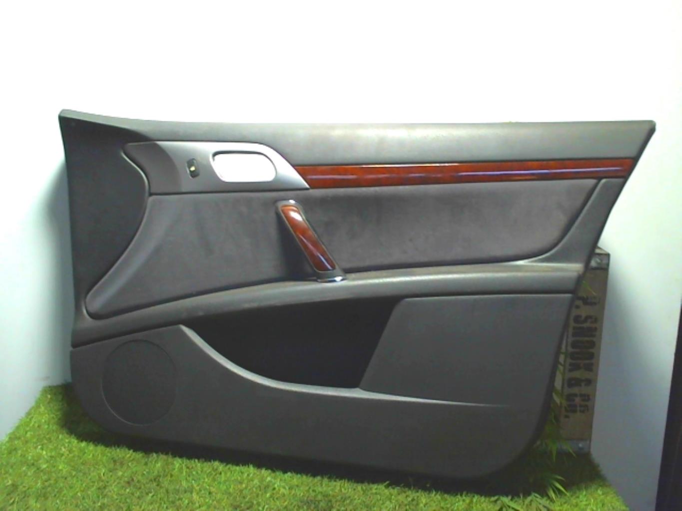 Pannello portiera anteriore destro PEUGEOT 407 PHASE 1 Diésel - 1