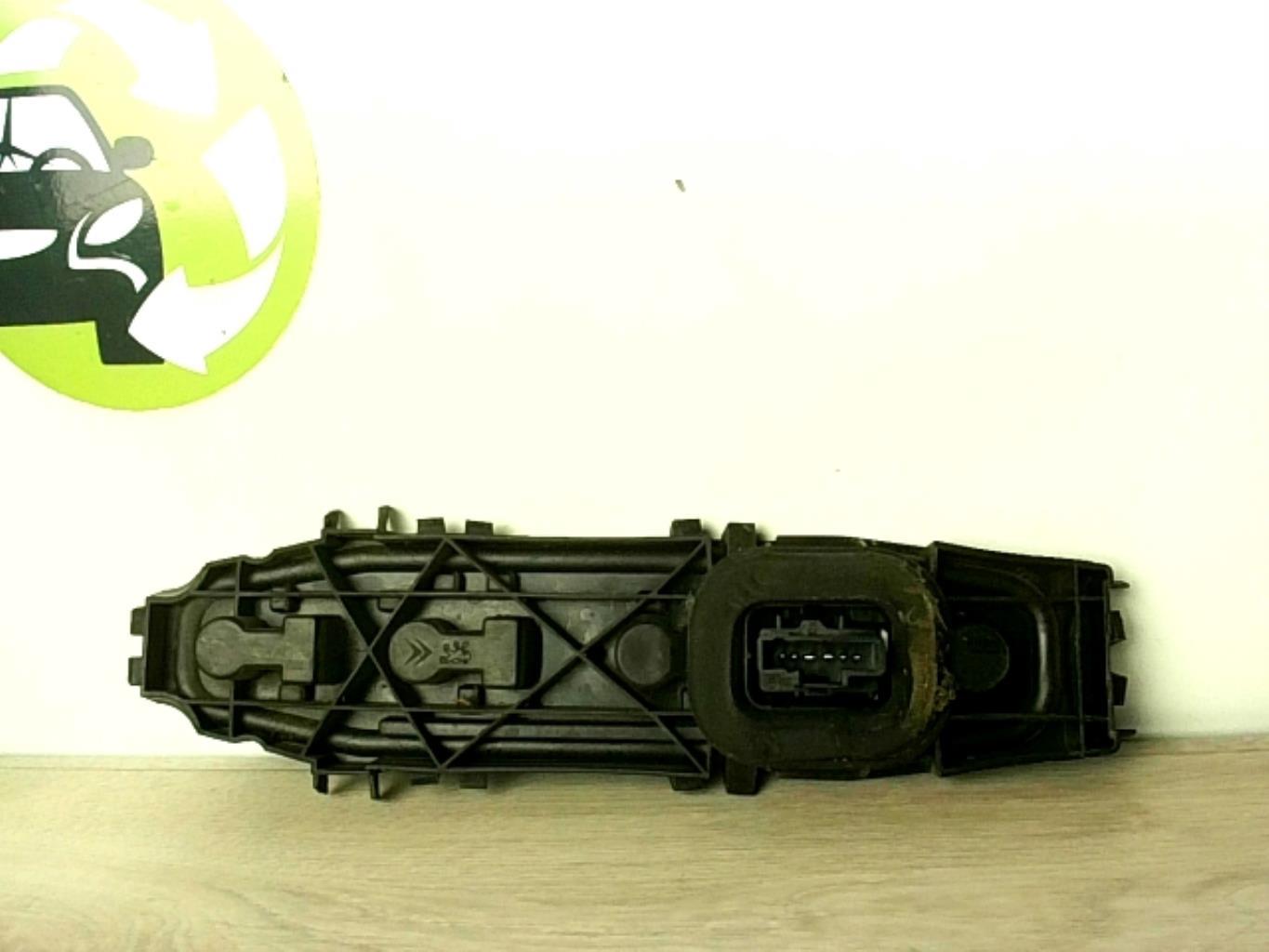 Base portalampade fanale posteriore sinistro HYUNDAI TUCSON 1 Diésel - 1