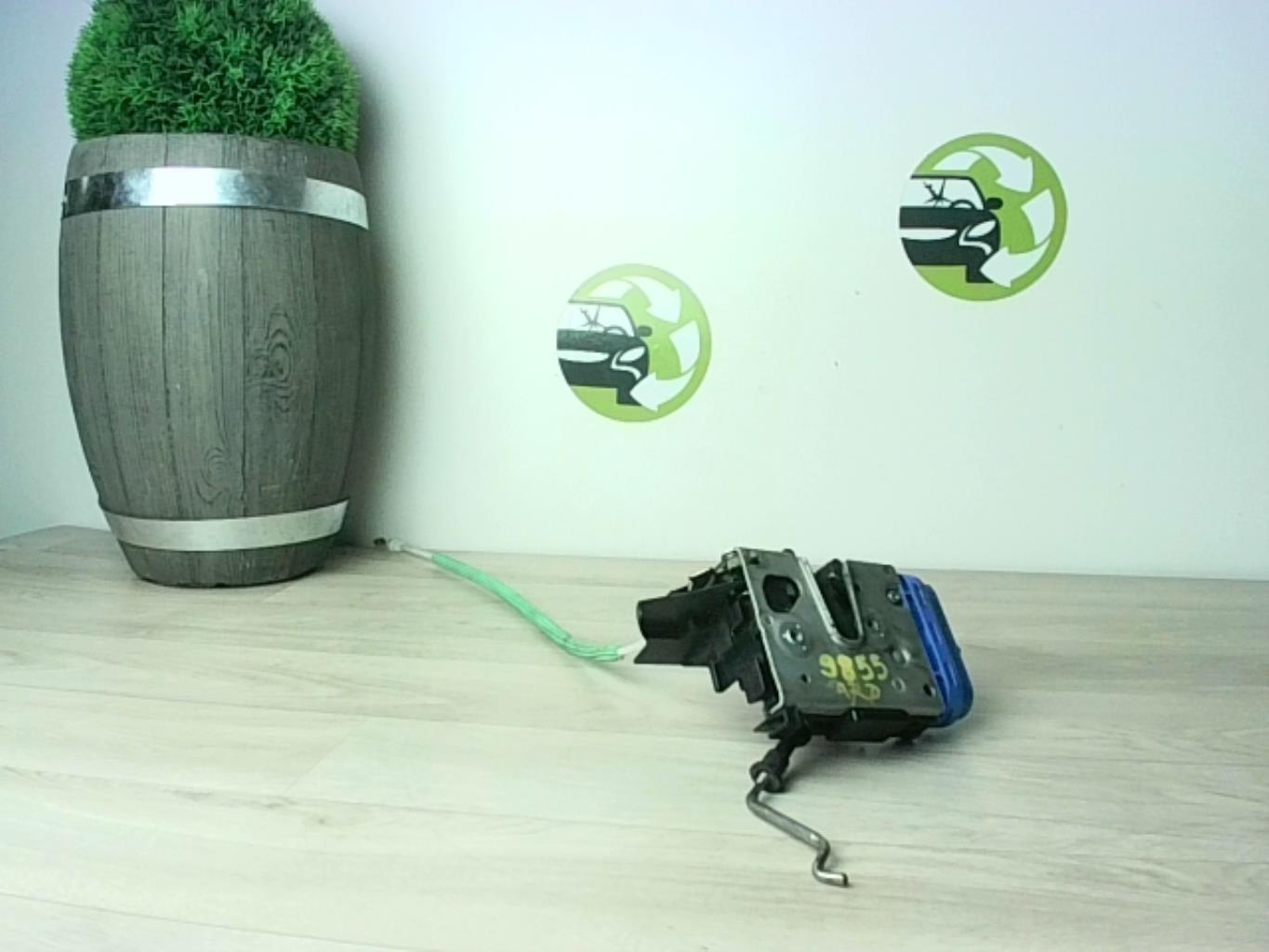 Serrure arriere droit AUDI A3 1 PHASE 1 Diesel - 1